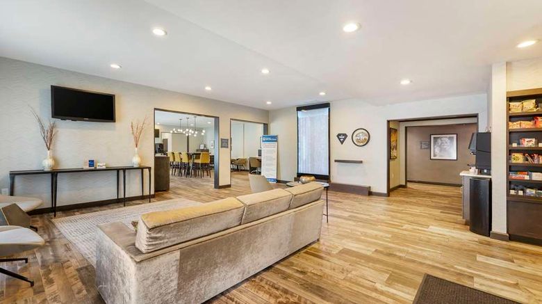 <b>Best Western Plus Nashville Airport Lobby</b>. Images powered by <a href="https://iceportal.shijigroup.com/" title="IcePortal" target="_blank">IcePortal</a>.