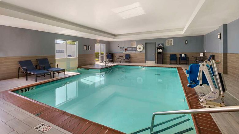 <b>Best Western Plus Nashville Airport Pool</b>. Images powered by <a href="https://iceportal.shijigroup.com/" title="IcePortal" target="_blank">IcePortal</a>.
