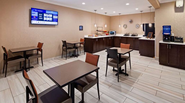 <b>Best Western Pearl City Inn Restaurant</b>. Images powered by <a href="https://iceportal.shijigroup.com/" title="IcePortal" target="_blank">IcePortal</a>.