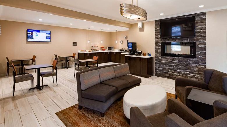 <b>Best Western Pearl City Inn Lobby</b>. Images powered by <a href="https://iceportal.shijigroup.com/" title="IcePortal" target="_blank">IcePortal</a>.