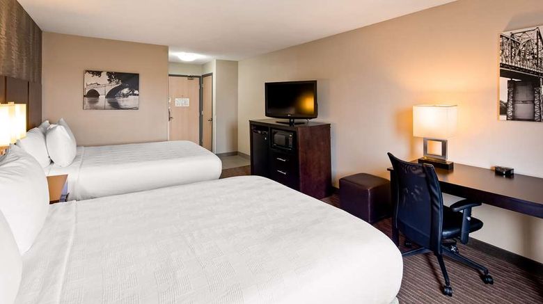 <b>Best Western Pearl City Inn Room</b>. Images powered by <a href="https://iceportal.shijigroup.com/" title="IcePortal" target="_blank">IcePortal</a>.