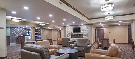 Best Western Plus Lincoln Inn & Suites Lobby