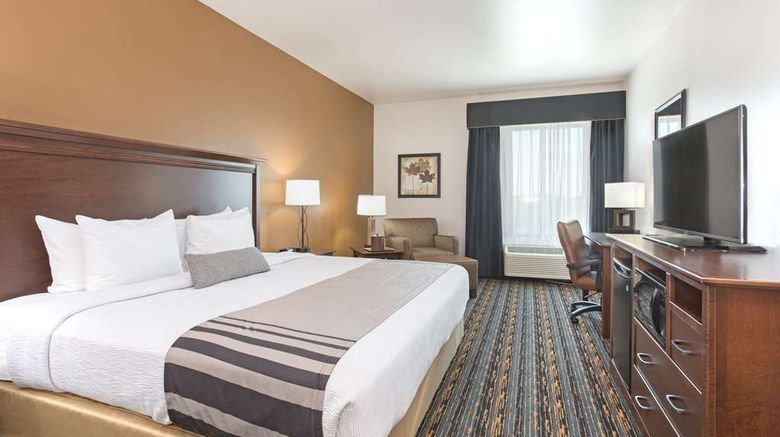 <b>Best Western Plus Lincoln Inn & Suites Room</b>. Images powered by <a href="https://iceportal.shijigroup.com/" title="IcePortal" target="_blank">IcePortal</a>.