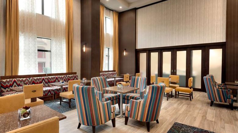 <b>Hampton Inn & Suites, Monroe Lobby</b>. Images powered by <a href="https://iceportal.shijigroup.com/" title="IcePortal" target="_blank">IcePortal</a>.