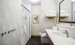 Hampton Inn & Suites, Monroe