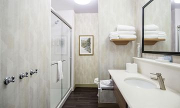 Hampton Inn & Suites, Monroe