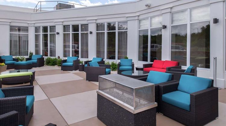 Hilton Garden Inn Bristol Exterior