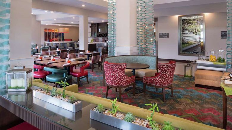 <b>Hilton Garden Inn Bristol Lobby</b>. Images powered by <a href="https://iceportal.shijigroup.com/" title="IcePortal" target="_blank">IcePortal</a>.