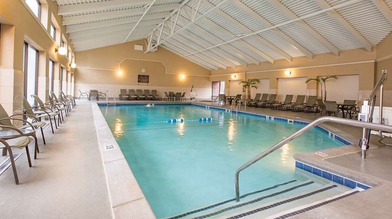 <b>Doubletree Grand Rapids Airport Pool</b>. Images powered by <a href="https://iceportal.shijigroup.com/" title="IcePortal" target="_blank">IcePortal</a>.