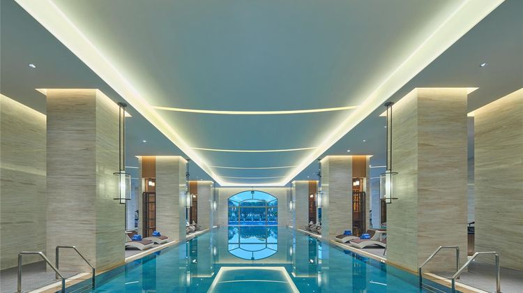Hilton Yuxi Fuxian Lake Pool