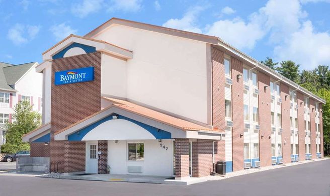 Baymont Inn & Suites Stevens Point Exterior