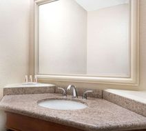 Baymont Inn & Suites Stevens Point Room