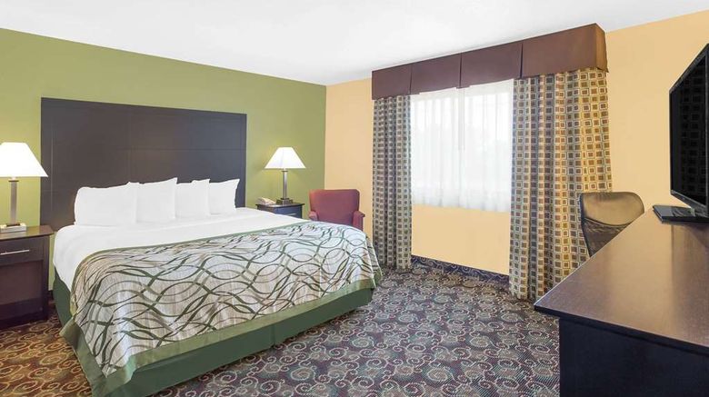 <b>Baymont Inn & Suites Holland Room</b>. Images powered by <a href="https://iceportal.shijigroup.com/" title="IcePortal" target="_blank">IcePortal</a>.