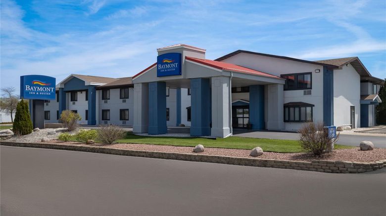 Baymont Inn  and  Suites Waukesha Exterior. Images powered by <a href="https://iceportal.shijigroup.com" target="_blank" rel="noopener">Ice Portal</a>.