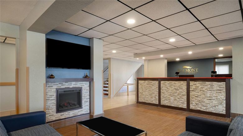 <b>Baymont Inn & Suites Waukesha Lobby</b>. Images powered by <a href="https://iceportal.shijigroup.com/" title="IcePortal" target="_blank">IcePortal</a>.