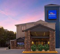 Baymont Inn/Suites Wilmington South Area Exterior