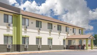 Baymont Inn & Suites Ames