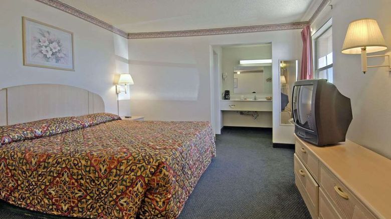 <b>Super 8 by Wyndham Wichita Falls Room</b>. Images powered by <a href="https://iceportal.shijigroup.com/" title="IcePortal" target="_blank">IcePortal</a>.