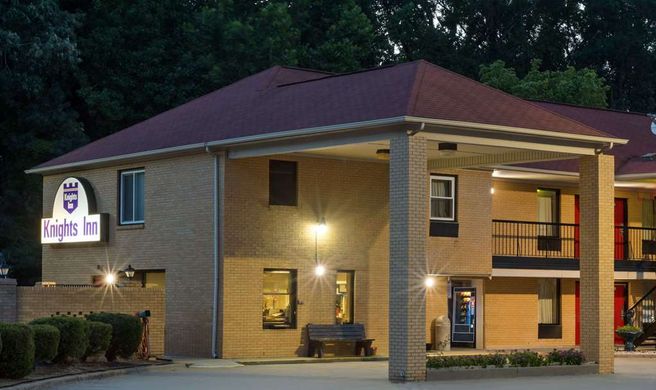 Knights Inn Elizabethtown Exterior