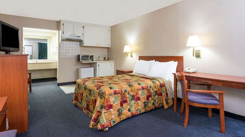 <b>Knights Inn Elizabethtown Room</b>. Images powered by <a href="https://iceportal.shijigroup.com/" title="IcePortal" target="_blank">IcePortal</a>.