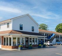 Knights Inn North Attleboro Exterior