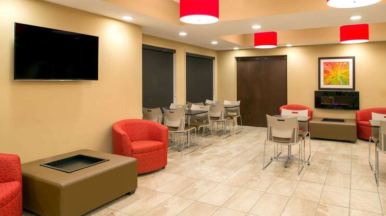 Microtel Inn & Suites Red Deer Lobby