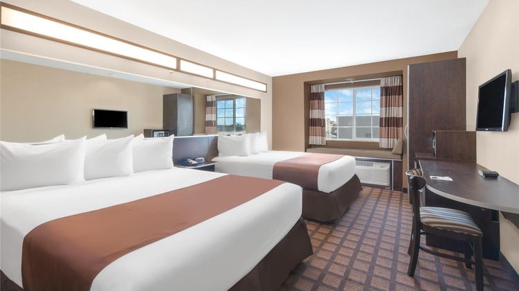 Microtel Inn & Suites by Wyndham Midland Room