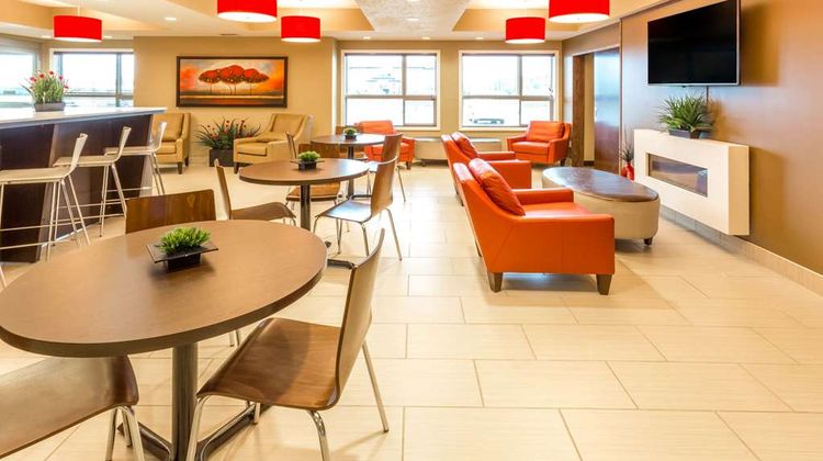 Microtel Inn & Suites Whitecourt Lobby