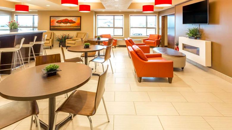 <b>Microtel Inn & Suites Whitecourt Lobby</b>. Images powered by <a href="https://iceportal.shijigroup.com/" title="IcePortal" target="_blank">IcePortal</a>.