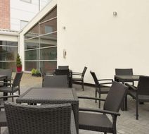 Ramada Wakefield Exterior
