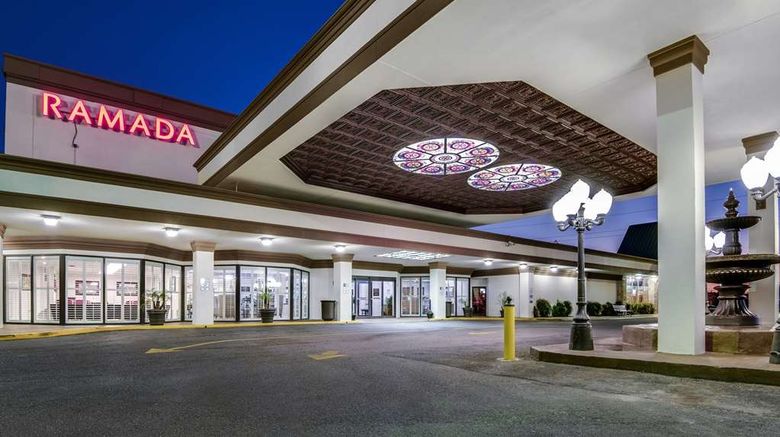 Ramada Metairie New Orleans Airport Exterior. Images powered by <a href="https://iceportal.shijigroup.com" target="_blank" rel="noopener">Ice Portal</a>.