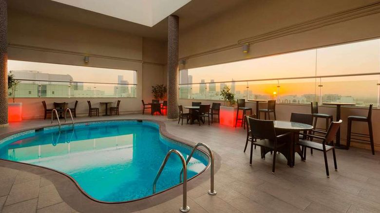 <b>Ramada Abu Dhabi Downtown Hotel Pool</b>. Images powered by <a href="https://iceportal.shijigroup.com/" title="IcePortal" target="_blank">IcePortal</a>.