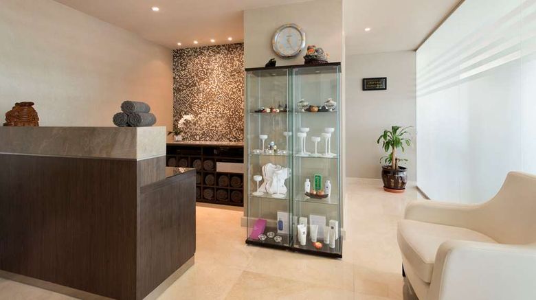 <b>Ramada Abu Dhabi Downtown Hotel Spa</b>. Images powered by <a href="https://iceportal.shijigroup.com/" title="IcePortal" target="_blank">IcePortal</a>.
