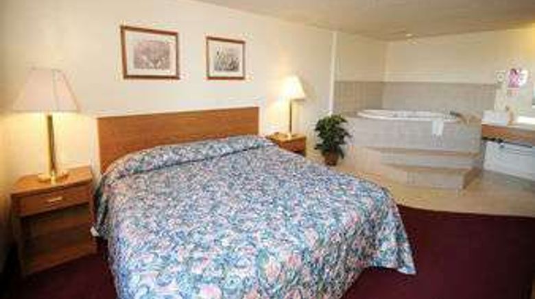 <b>Super 8 by Wyndham Yankton Suite</b>. Images powered by <a href="https://iceportal.shijigroup.com/" title="IcePortal" target="_blank">IcePortal</a>.