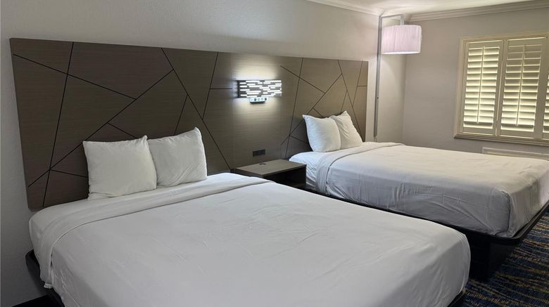 <b>Travelodge Odessa Room</b>. Images powered by <a href="https://iceportal.shijigroup.com/" title="IcePortal" target="_blank">IcePortal</a>.