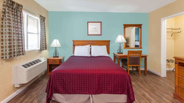 <b>Travelodge San Diego Seaworld Suite</b>. Images powered by <a href="https://iceportal.shijigroup.com/" title="IcePortal" target="_blank">IcePortal</a>.