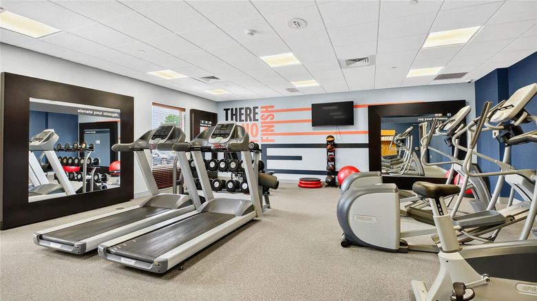 <b>Hampton Inn & Suites Chippewa Falls Health</b>. Images powered by <a href="https://iceportal.shijigroup.com/" title="IcePortal" target="_blank">IcePortal</a>.