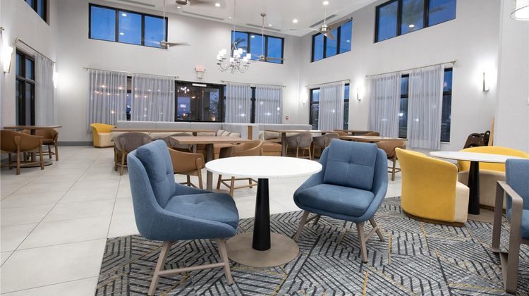 Homewood Suites by Hilton, Houma Lobby