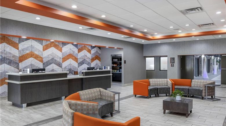 <b>Best Western Plus Hotel & Conf Center Lobby</b>. Images powered by <a href="https://iceportal.shijigroup.com/" title="IcePortal" target="_blank">IcePortal</a>.