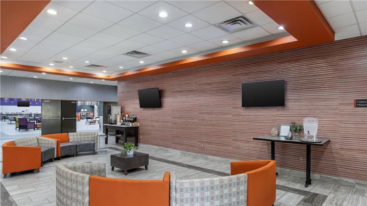 Best Western Plus Hotel & Conf Center Lobby