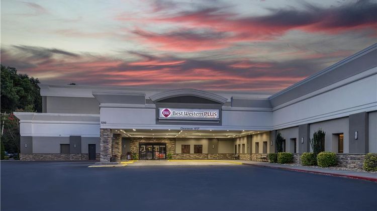 Best Western Plus Hotel & Conf Center Exterior