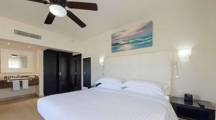 Allegro Playacar Room