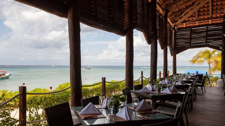 <b>Occidental Cozumel Restaurant</b>. Images powered by <a href="https://iceportal.shijigroup.com/" title="IcePortal" target="_blank">IcePortal</a>.