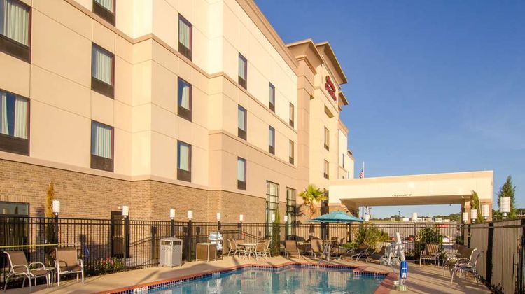 Hampton Inn & Suites Huntsville Pool
