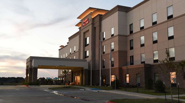 <b>Hampton Inn & Suites Huntsville Exterior</b>. Images powered by <a href="https://iceportal.shijigroup.com/" title="IcePortal" target="_blank">IcePortal</a>.