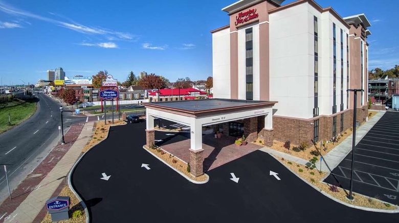 Hampton Inn  and  Suites Downtown Exterior. Images powered by <a href="https://iceportal.shijigroup.com" target="_blank" rel="noopener">Ice Portal</a>.