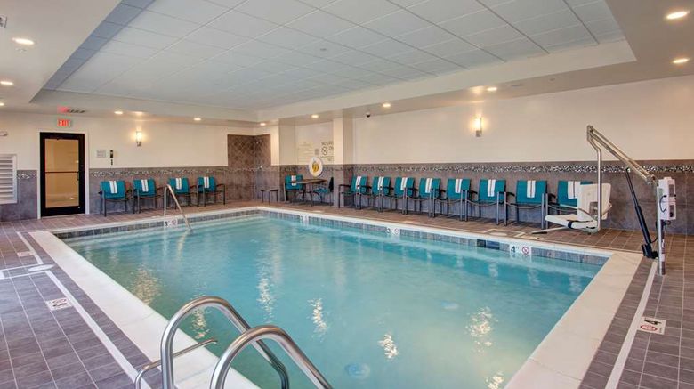 <b>Hampton Inn & Suites Downtown Pool</b>. Images powered by <a href="https://iceportal.shijigroup.com/" title="IcePortal" target="_blank">IcePortal</a>.