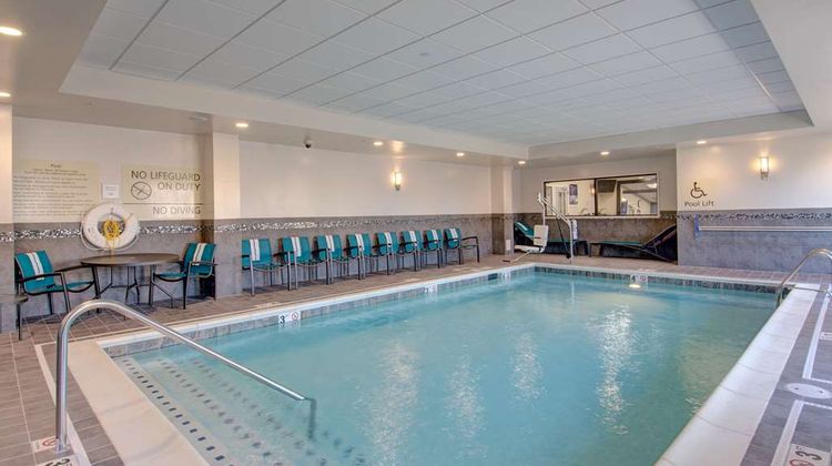 Hampton Inn & Suites Downtown Pool