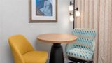 <b>Hampton Inn & Suites Downtown Room</b>. Images powered by <a href="https://iceportal.shijigroup.com/" title="IcePortal" target="_blank">IcePortal</a>.