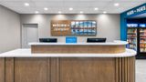<b>Hampton Inn & Suites Downtown Lobby</b>. Images powered by <a href="https://iceportal.shijigroup.com/" title="IcePortal" target="_blank">IcePortal</a>.